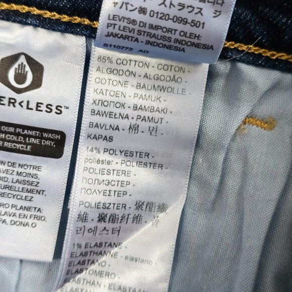 NWT Levi's High Rise Wide Leg Jeans 90s Size 26 Dark Wash - Picture 7 of 8